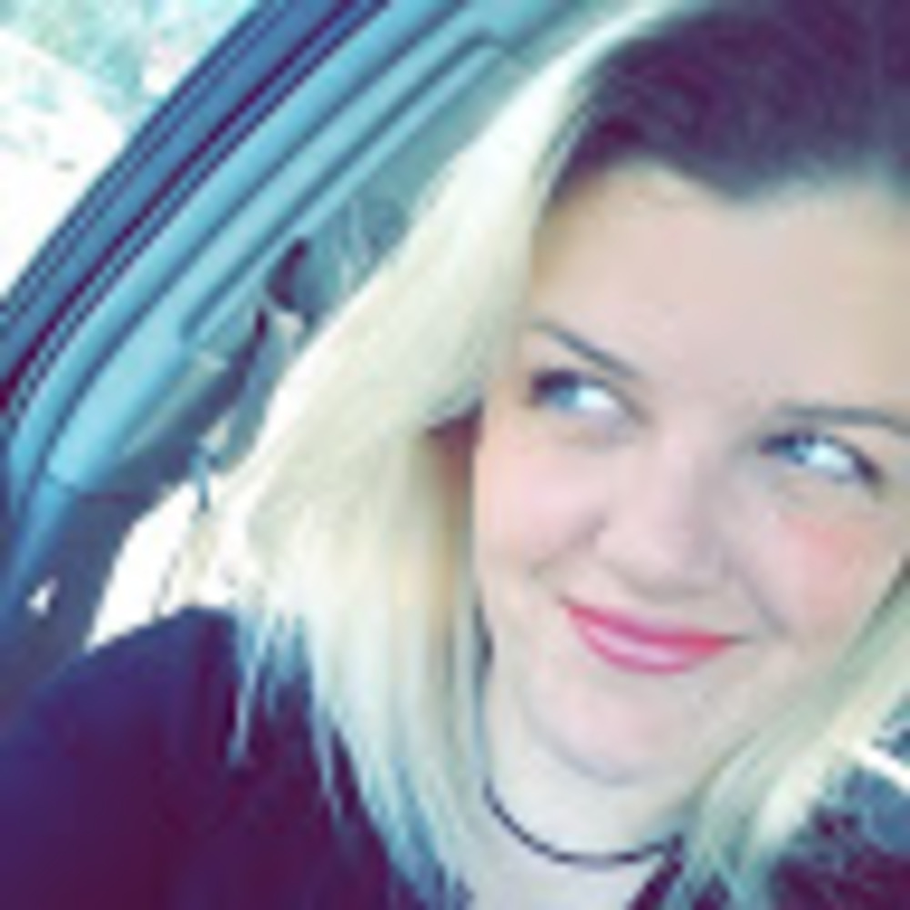 Meet your Posher, Abbie